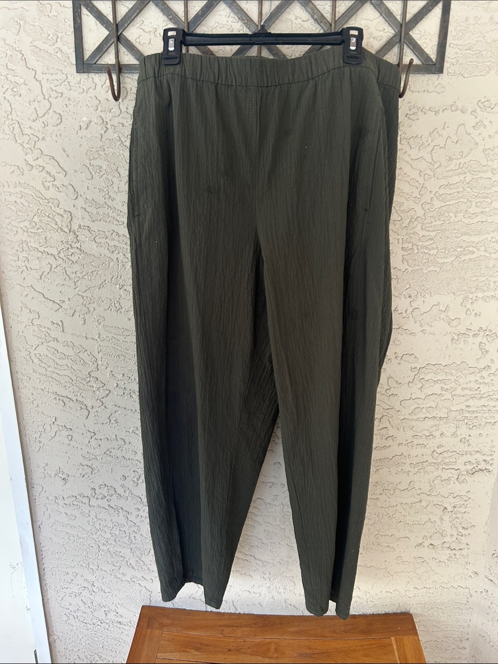 Eileen Fisher Olive Green Textured Stretch pants